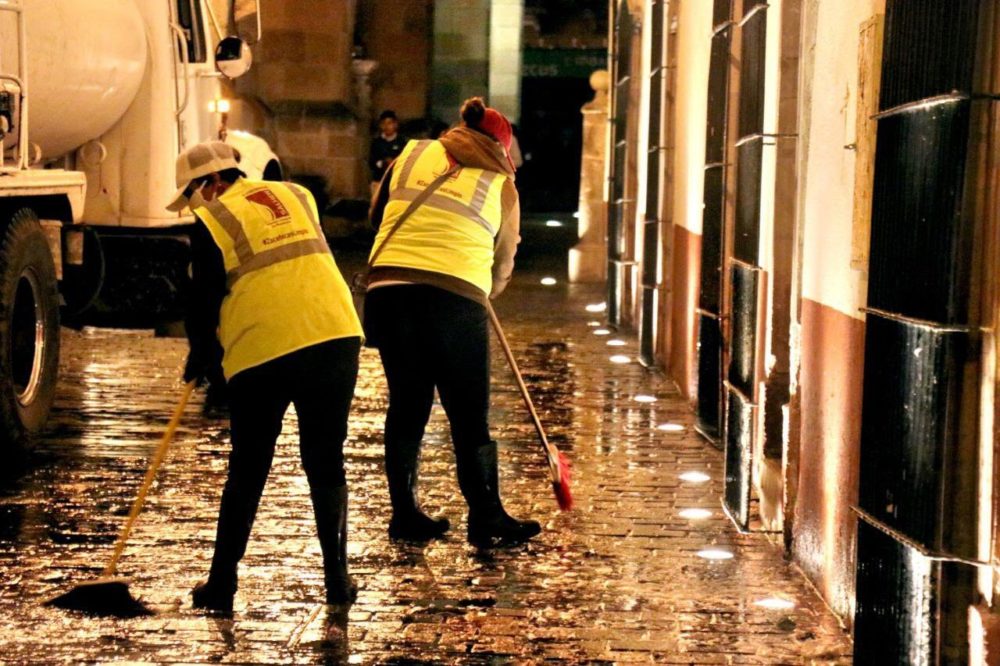 Llevan Acciones De Limpieza Y Desinfecci N A Las Calles Del Centro