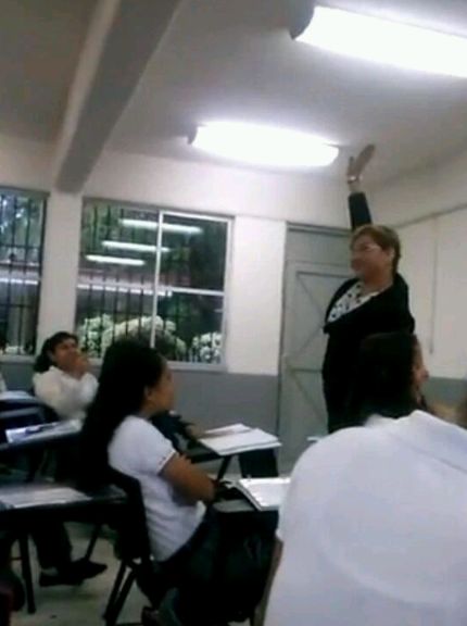 Por Ser Criticada En Twitter Maestra De Cbtis 103 De Tamaulipas Expone A Alumna 